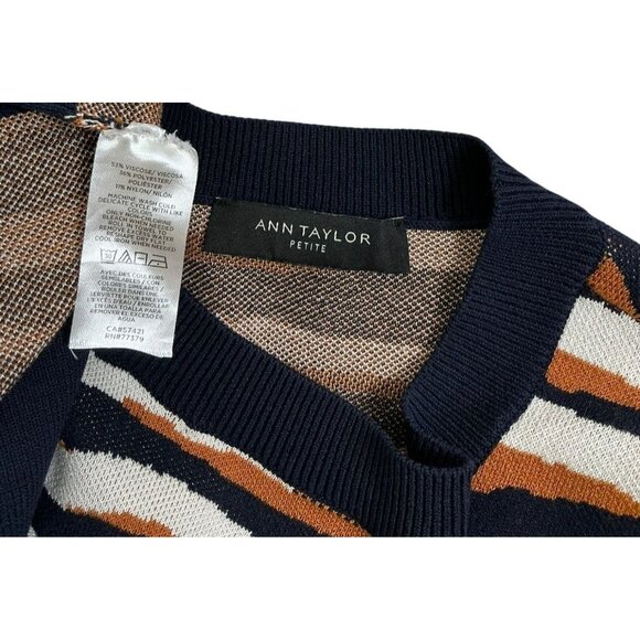 Ann Taylor Knit Sweater - Size: Medium Petite - Picture 3 of 3